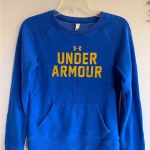 Under Armour semi-fitted sweatshirt. Good condition! Sz Small.